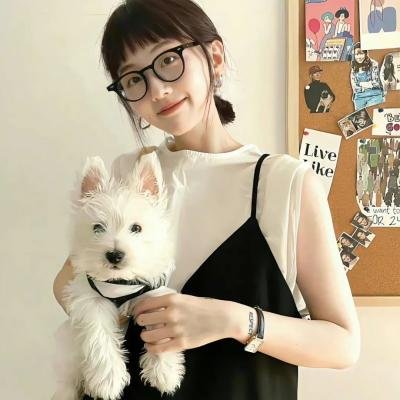 手比眼睛更粉
